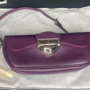 authentic Louis Vuitton shoulder bag
